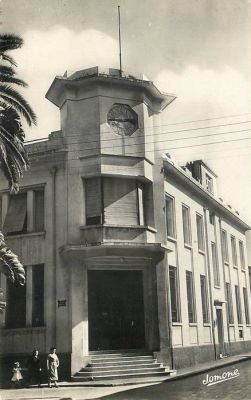 maison carrée poste